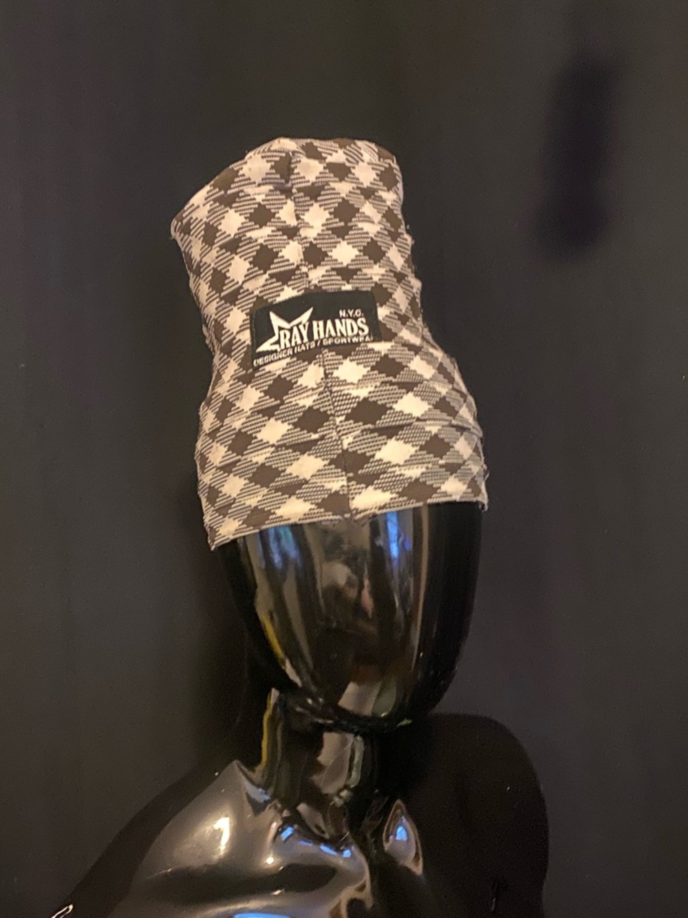 Houndstooth Pattern Knit Beanie - Black & White